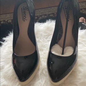 Gucci shoes black patent